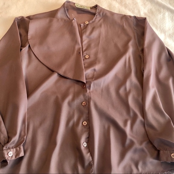 1970s Lilac Ruffle Blouse: Vintage Silky Career Top, size Medium - Picture 10 of 16